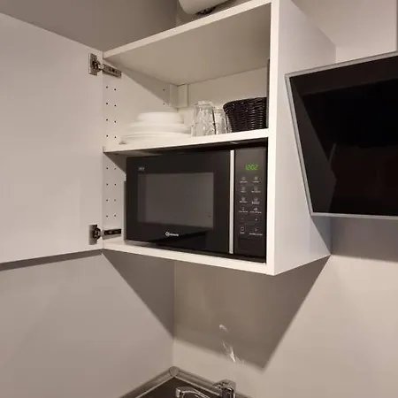 4 Леверкузен